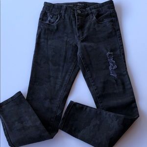 STS Blue Women's Black Ankle & Cropped Jeans